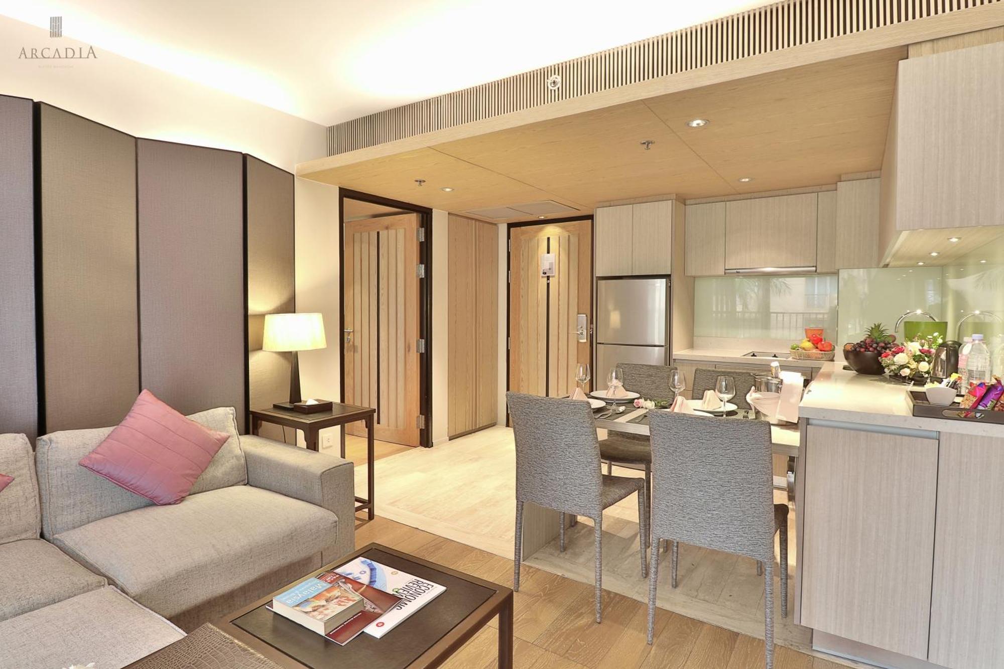 Arcadia Suites Bangkok Zimmer foto